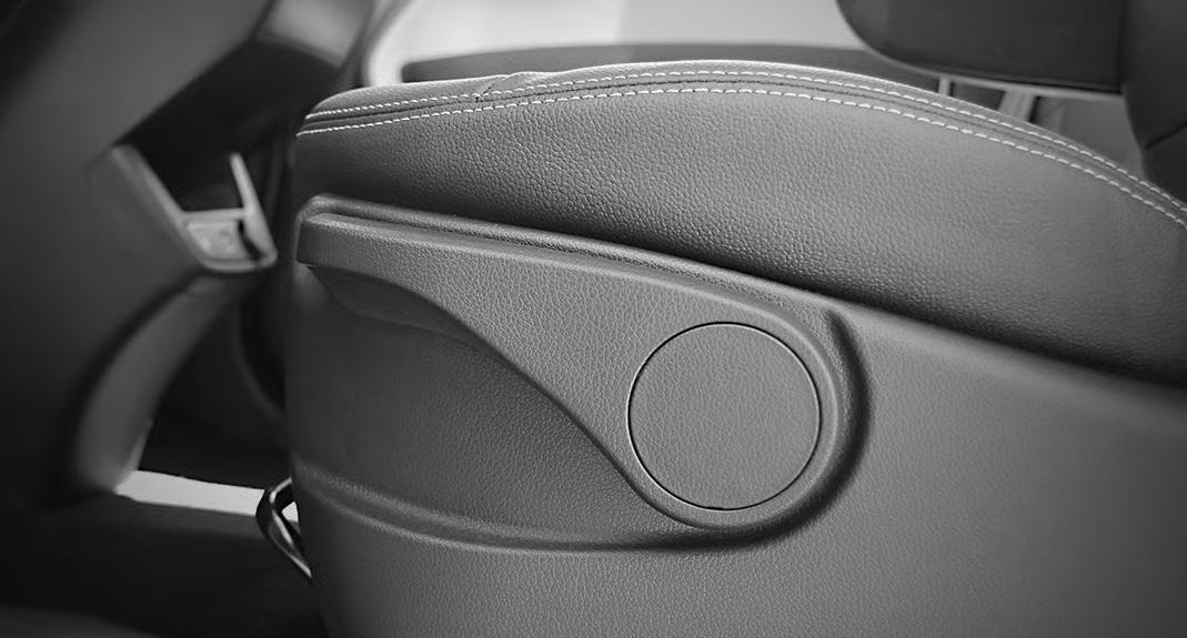더 레이 EV 운전석 시트 높이조절 장치 30