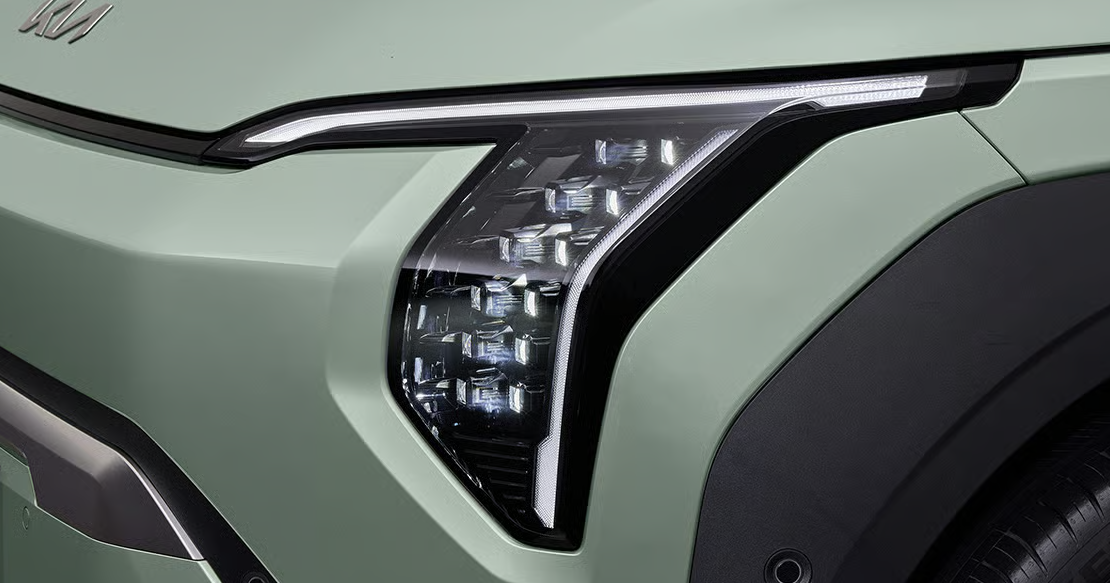 더 EV3 스몰 큐브 프로젝션 LED 헤드램프 1