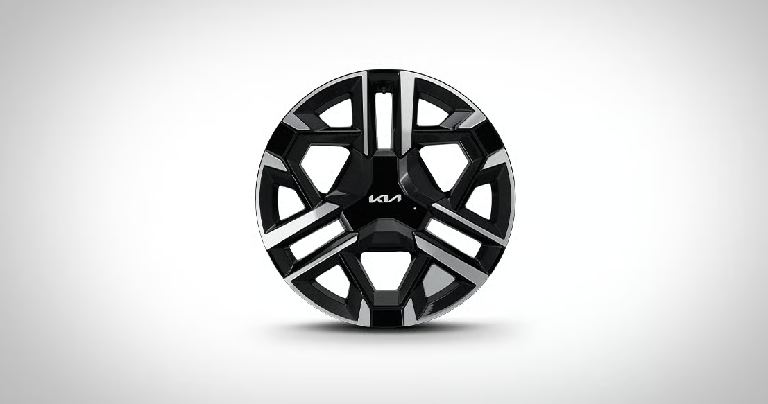 The New K8 245/45 R18 타이어&전면가공 휠 9