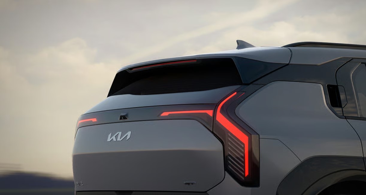 더 EV3 GT 리어 스포일러 9