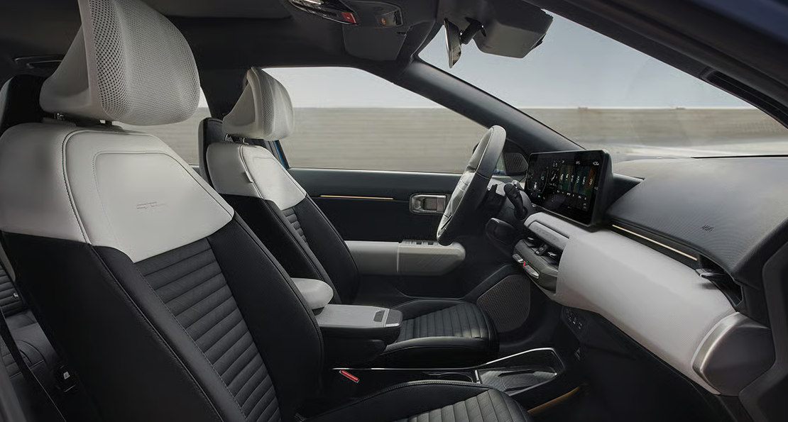 더 EV4 GT-line 전용 내장 디자인 22