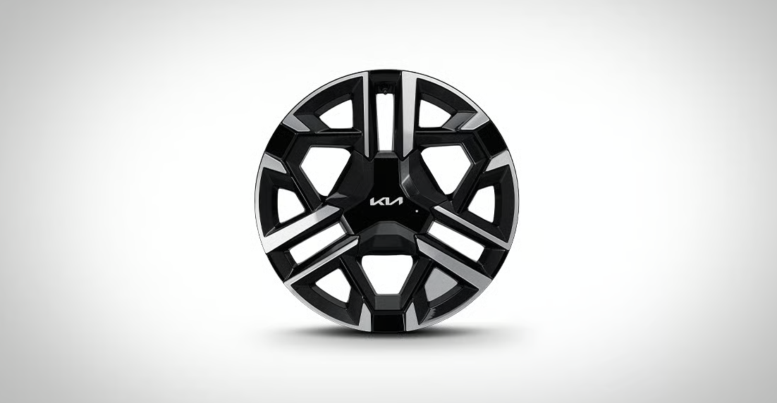 The New K8 245/45 R18 타이어 75