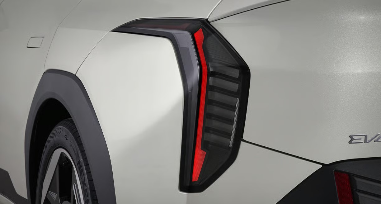 더 EV4 GT LED 리어 콤비네이션램프 3