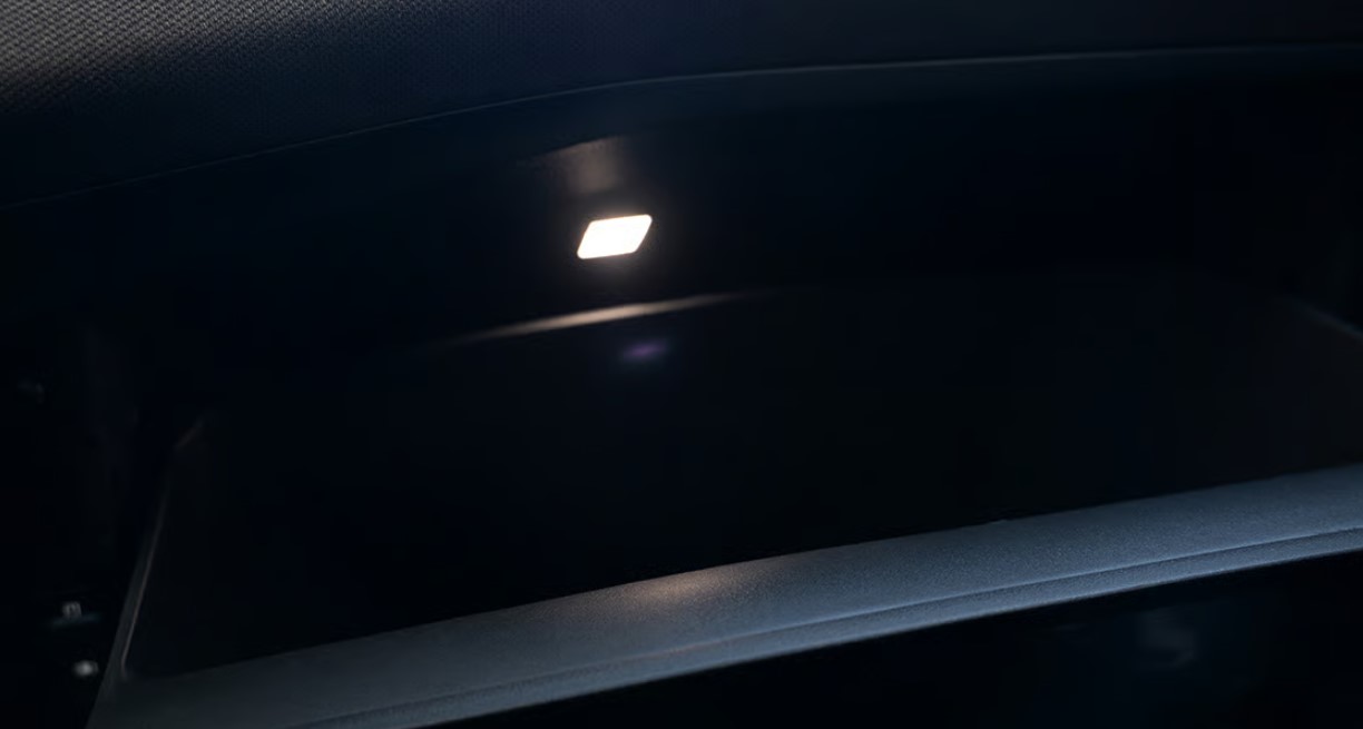 더 EV4 GT 글로브박스 LED 조명 13