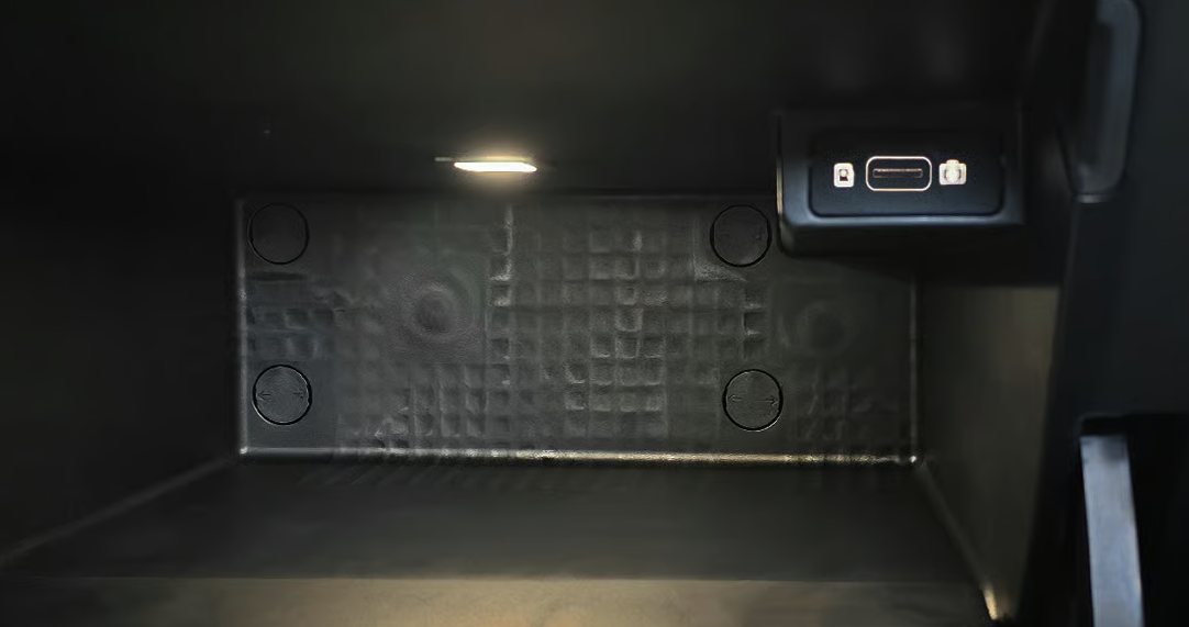 더 뉴 EV6 GT 글로브박스 LED 조명 17