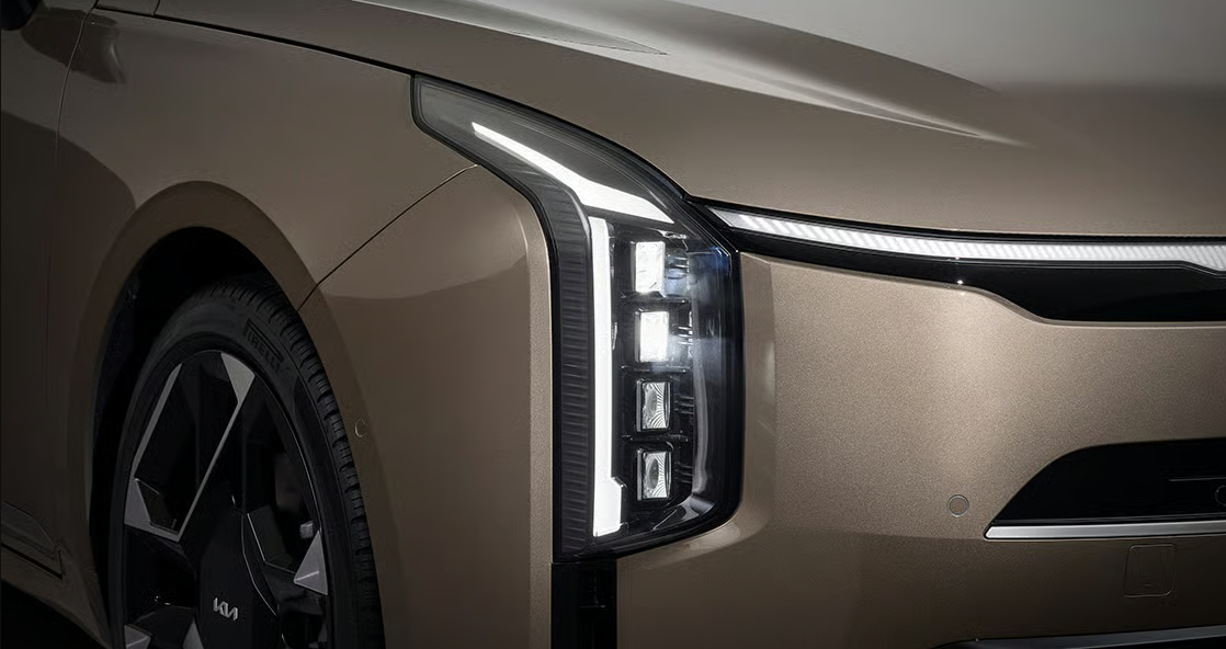 The New K8 HEV 프로젝션 LED 헤드램프 1