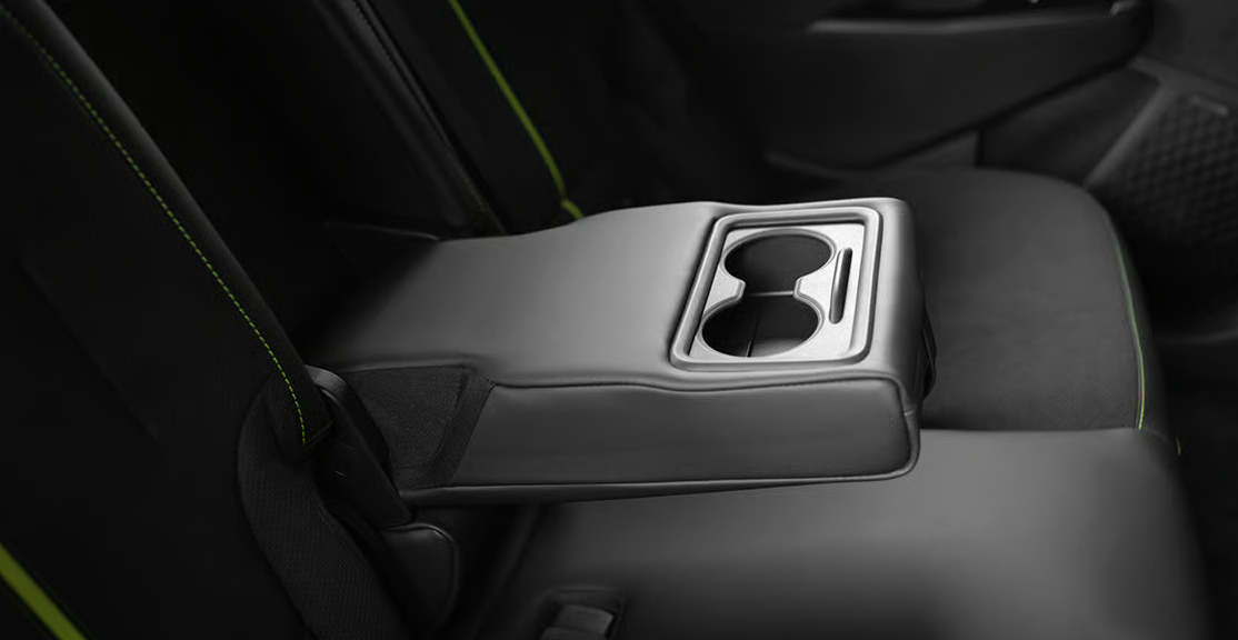 더 뉴 EV6 GT 2열 센터 암레스트 5