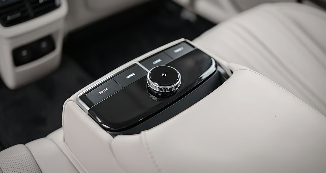 The New K8 HEV 뒷좌석 다기능 센터 암레스트 15